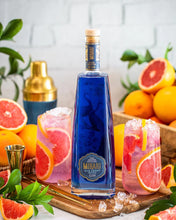 Cargar imagen en el visor de la galería, Mirari Blue Orient Spiced Gin 43% 1/1 fl. - Premiumgin.dk